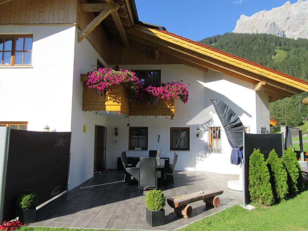 Alpen-Chalet Ehrwald Exterior foto